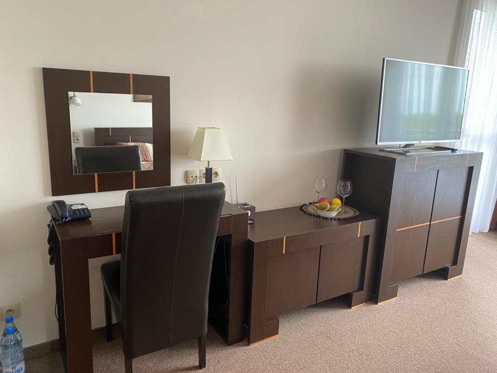 Na Fali I Apartment Kolobrzeg Bagian luar foto